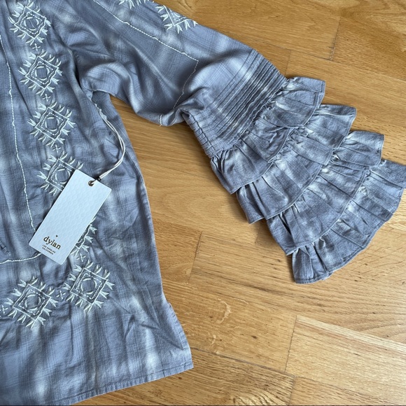 🆕 Dylan Callie Ruffles Blouse - Picture 7 of 12